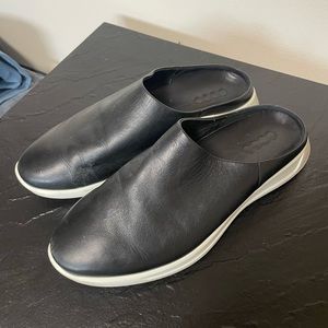 ECCO slip on shoes